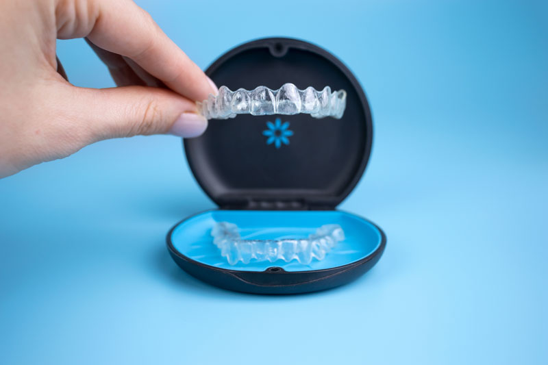 How Invisalign Aligners Influence Speech Patterns and Professional Communication During Treatment